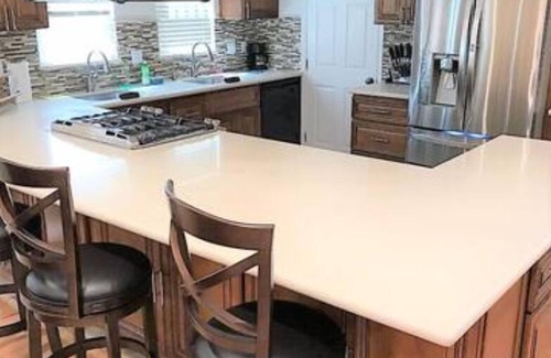 Fairfax District Casa | Luxury 5 bedroom + 3 bathroom home La Brea A+