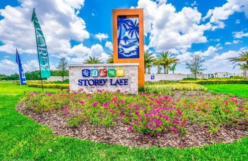 Kissimmee Casa | Luxury 5 Bedroom 5 bath private pool Home 279