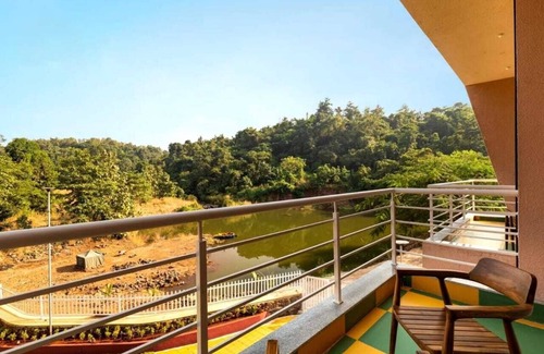 Karjat Casa | luxury 5-bedroom bungalow with big pool
