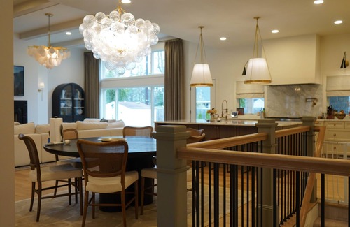 Berkley Casa | Luxury 5-bedroom house in charming Royal Oak with hot tub and steam sauna