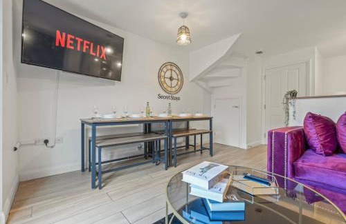 Birmingham City Centre Apartamento | Luxury 5 bedroom House With FREE Parking and Pool Table