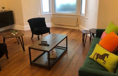 Chelsea Riverside Casa | Luxury 5 Bedroom Townhouse with private Patio in Chelsea