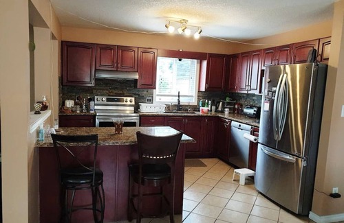 Highland West Casa | Luxury 5 Bedroom Vacation Home Near The Boardwalk