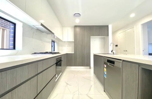 The Ponds Casa | Luxury 5 bedrooms 3 bathrooms house