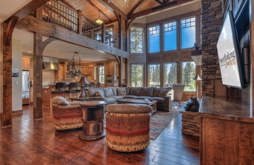 Sunriver Casa | Luxury 5 EnSuites, Hot Tub, A/C, 12 SHARC, Golf Course View