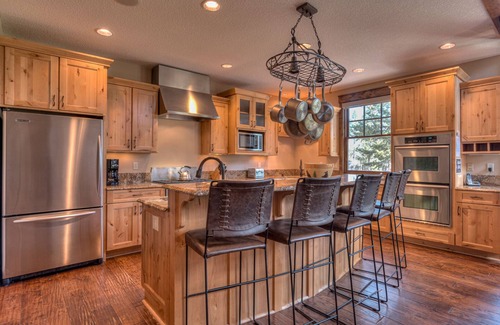 Sunriver Casa | Luxury 5 EnSuites, Hot Tub, A/C, 12 SHARC, Golf Course View