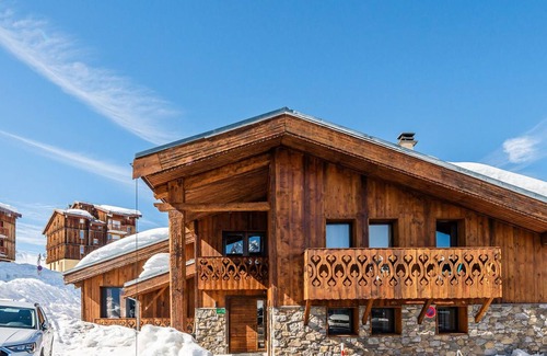 Plagne Villages Chalet De Esquí | Chalet de lujo 5 estrellas, 7 suites, 14 personas, servicios hoteleros