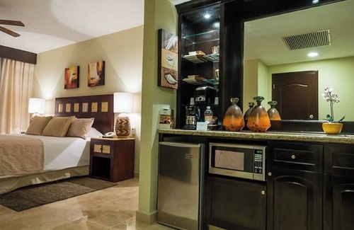 Punta Sam Hotel | Luxury 5 star Deluxe Studio at Villa Del Palmar Cancun Beach Resort & Spa
