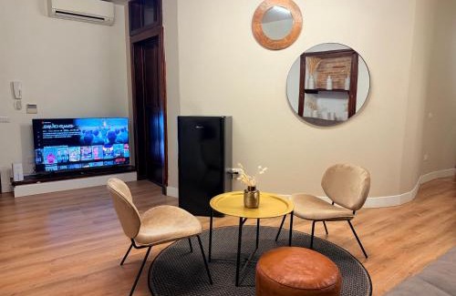 Historic Castle District Apartamento | Luxury 5BR , 4BA Penthouse In the City Center