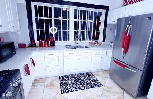 Eastwood Park Casa | Lujo 5 habitaciones en alquiler en Central Halfway Tree @ Kingston Manor