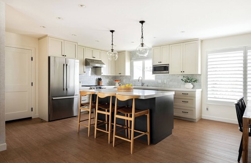 University City Casa | Luxury 5BR w/Resort Backyard, Huge Hot Tub, Fire Pit, Game Room, Putting Green