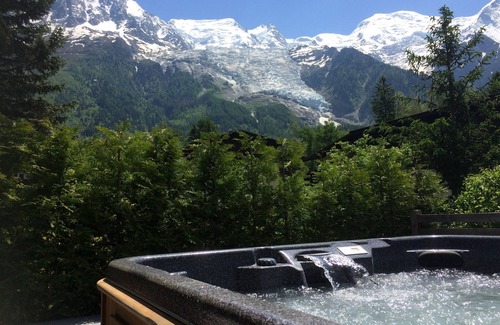 Chamonix-Mont-Blanc Chalet De Esquí | Luxury 6 bedroom chalet, spa, pool table, gym, walking distance to Chamonix