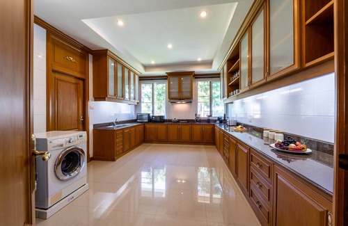 Cha-am Villa | Luxury 6 Bed Mansion - CAS