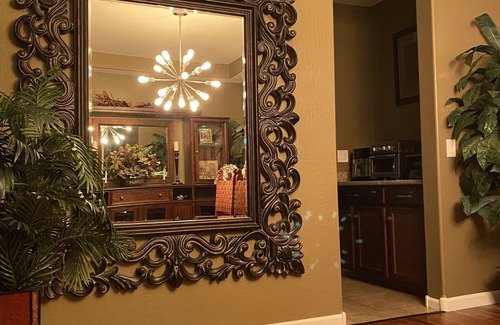 Palm Valley Casa | Luxury 6 Bedroom - heated pool & spa- close to stadium, golf, & more!
