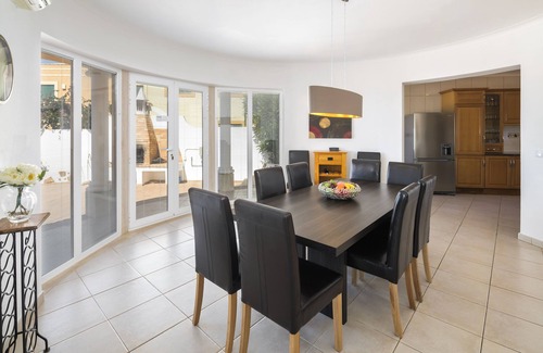Praia da Luz Villa | Luxury 6 bedroom modern villa with private pool and stunning sea views