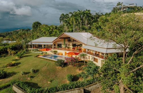 Manuel Antonio Villa | Luxury 6-bedroom villa in charming Manuel Antonio