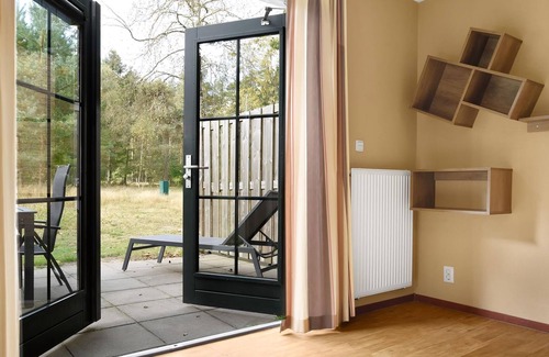 Eerbeek Casa | Luxury 6-person bungalow - Widely accessible in the holiday park Landal Coldenhove