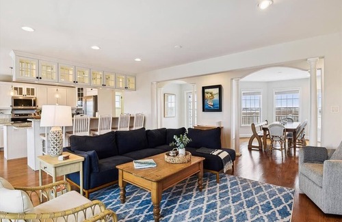 Bethany Beach Casa | Luxury 6BR House w/ Private Hot Tub & More!