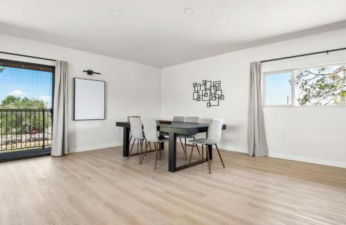 Hesperia Casa | Luxury 6BR Retreat Fast WIFI, Dedicated Workspaces