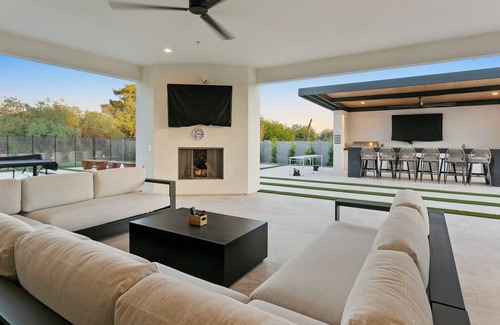 Central Scottsdale Casa | Luxury 6BR Villa w/Pickleball Court & Heated Spa!