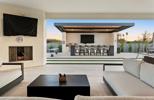 Central Scottsdale Casa | Luxury 6BR Villa w/Pickleball Court & Heated Spa!