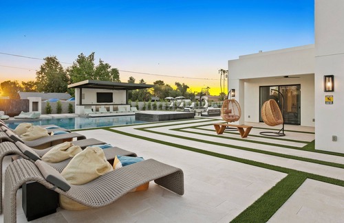 Central Scottsdale Casa | Luxury 6BR Villa w/Pickleball Court & Heated Spa!
