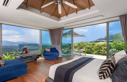 Choeng Thale Villa | Luxury 7 Bedroom Villa In Layan