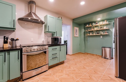 Colonia Roma Casa | Luxury 7-bedroom house in Roma Norte with Jacuzzi, Rooftop, AC in all Bedrooms