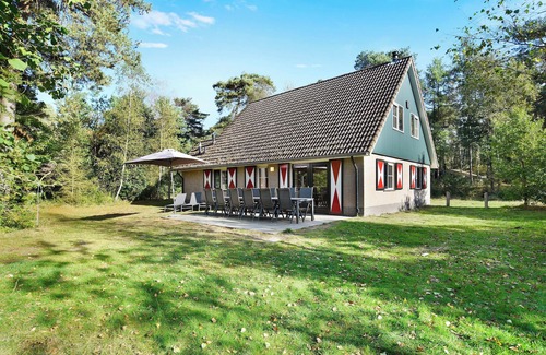 Eerbeek Casa | Luxury 8-person bungalow - Widely accessible in the holiday park Landal Coldenhove