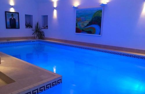 Macclesfield Casa | Luxury Accom with Pool Henbury Macclesfield