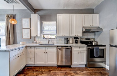 Northside Casa | Luxury Accommodations in Central HTX at an Affordable Price