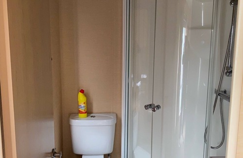 Burgh Castle Cabina | Luxury Air Conditioned holiday Lodge . sleeps 5 Burgh Castle Great Yarmouth