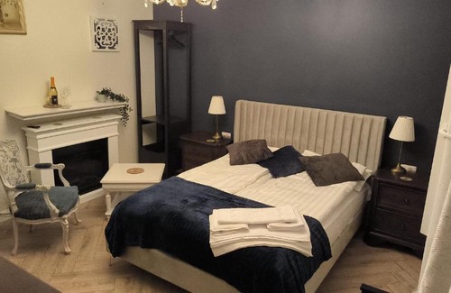 Cluj-Napoca Casa | Luxury Airport Retreat