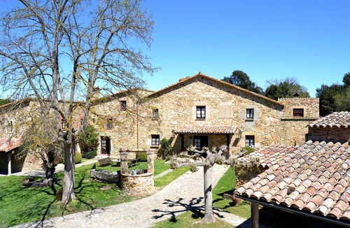Llagostera Cabaña | Lujo y naturaleza en una masía rural del sg. XVI