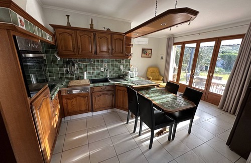 La Bouverie Apartamento | Apartamento de lujo en la villa con piscina climatizada, wifi, aire acondicionado