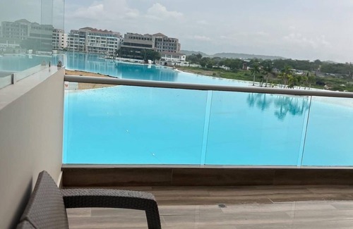 Zona Norte Apartamento | Lujos apartamento frente a la playa articial más grande de latioamerica
