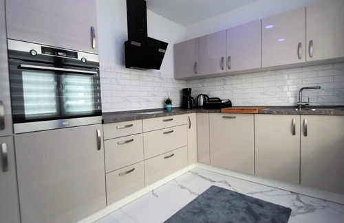 Bergisch Gladbach Casa | Luxury apartment BGL-11 near Cologne City/Messe