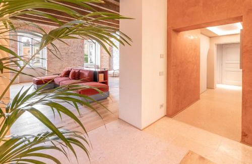 Peschiera del Garda City Centre Apartamento | Luxury Apartment Peschiera