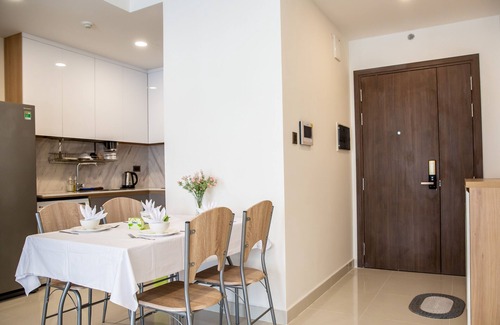 District 4 Apartamento | Apartamento de lujo de servicio de 2 dormitorios