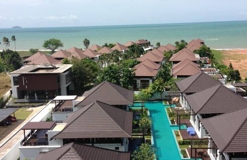 Chakphong Apartamento | Apartamento de lujo con vistas al mar y una gran terraza