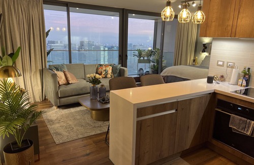 Apoquindo Apartamento | Luxury apartment piso 34 distrito de lujo.