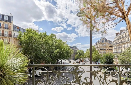 Batignolles Apartamento | Luxury Apartment 4 BD, Parc Monceau