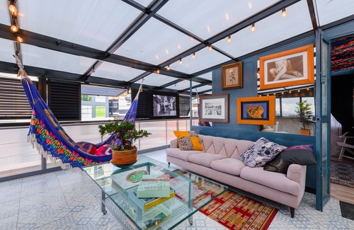 Financial District Apartamento | Luxury Apartment at Famous fashion designer house with view
