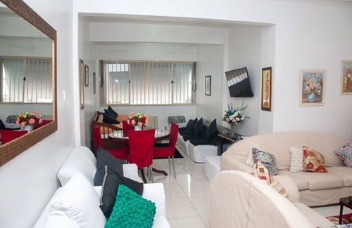 Copacabana Apartamento | Apartamento de lujo cerca de la playa, reformado, decorado y amueblado.