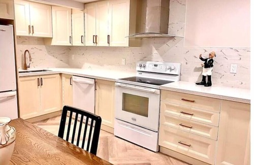 Port Elgin Apartamento | Luxury Apartment Close To Beach!
