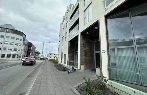 Vesturbær Apartamento | Luxury apartment downtown Reykjavik with view over the city