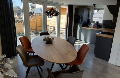 Sint Maarten Casa | Luxury apartment for 5 people near the beach, fenced garden, pool.