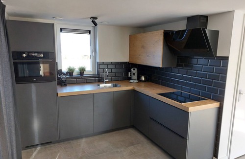 Sint Maarten Casa | Luxury apartment for 5 people near the beach, fenced garden, pool.
