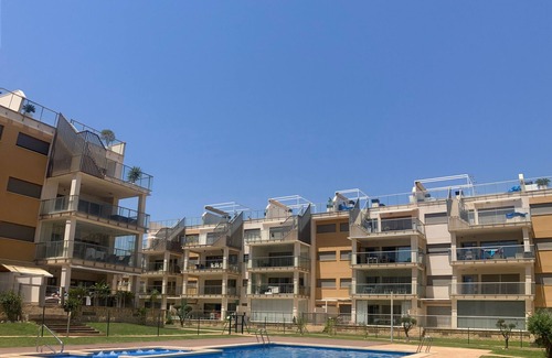 Orihuela Costa Apartamento | Apartamento de nueva construcción en Orihuela Costa / Villamartin, dominio con 3 piscinas.