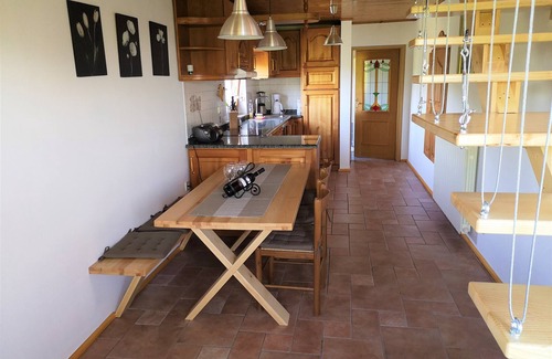 Kambresko Apartamento | Apartamento de lujo en una casa de campo familiar en la cima de la colina